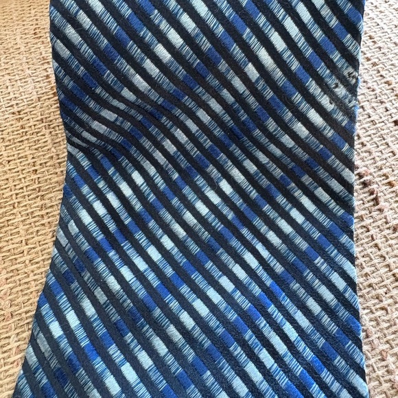 Charvet Silk Blue Striped Men's Tie - Picture 3 of 9